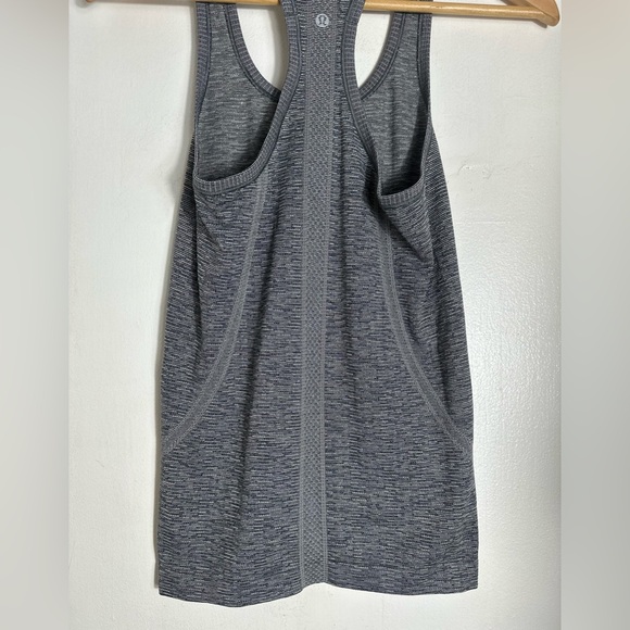 Lululemon Swiftly Tech Racerback Tank Top - Size 4 - Picture 10 of 13